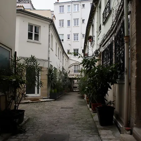 Jardin Des Plantes Appartement Parijs